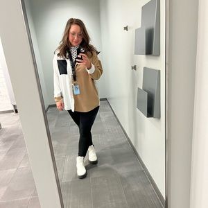 Meet your Posher, Alexis